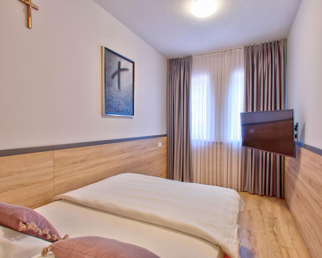 Hotel Dompes Mostar Eksteriør billede